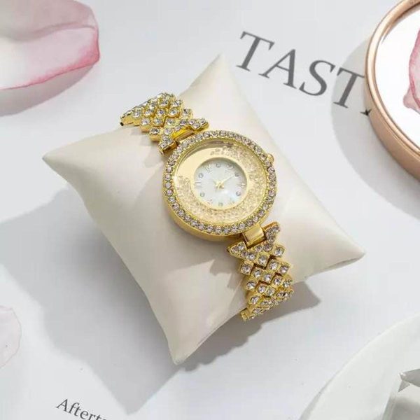 Popular Fashion Diamond Women’s Quartz Leisure Watch