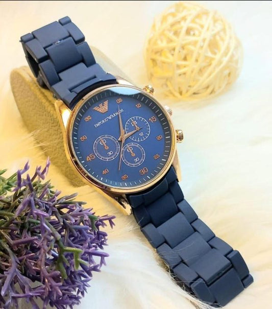 Emporio Armani Stylish Watch with Adjustable Strap