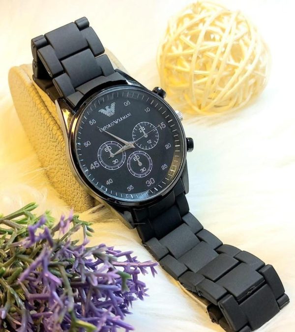 Emporio Armani Stylish Watch with Adjustable Strap